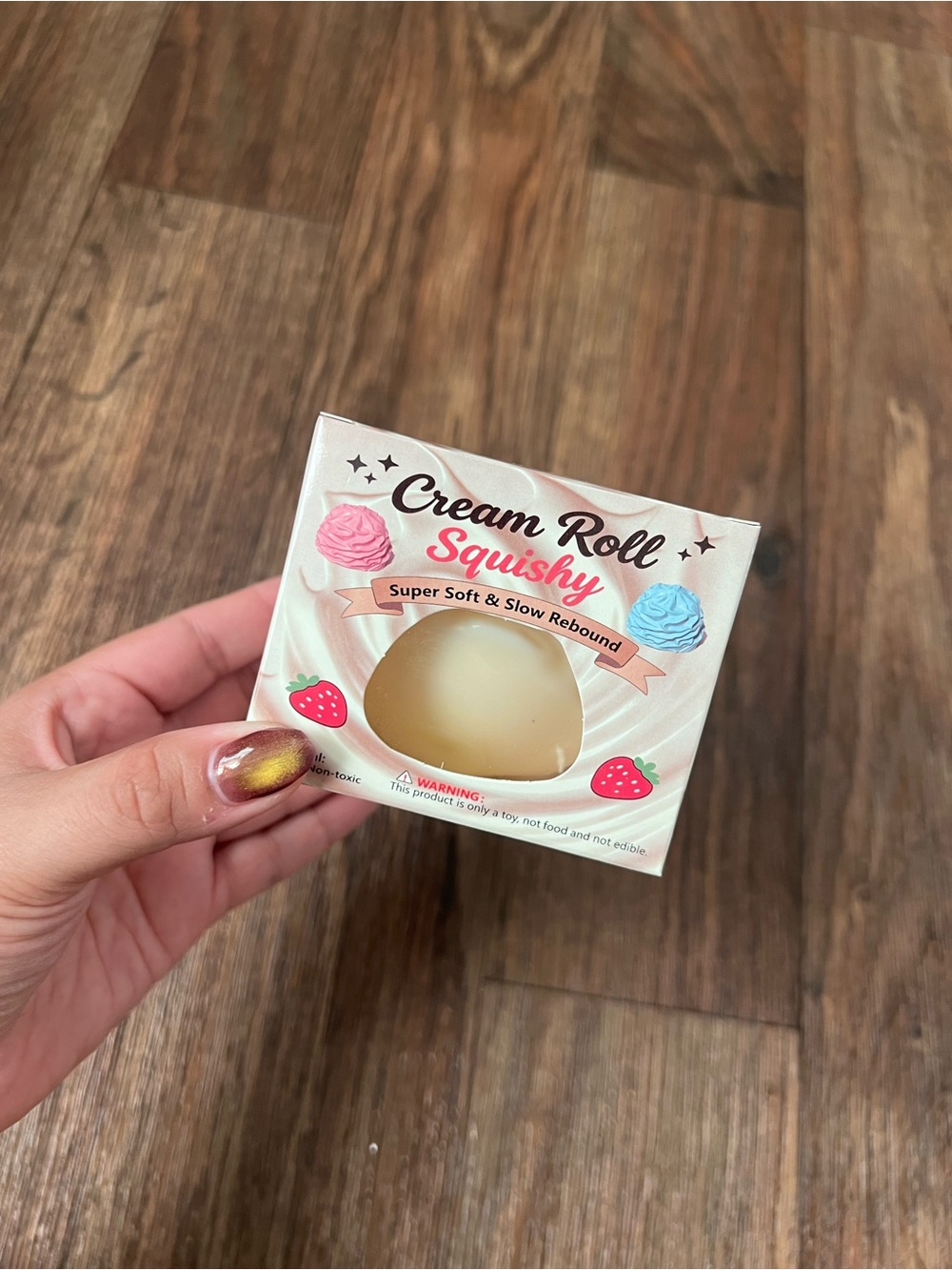 White Cream Roll Crunchy Squishy 🤍✨